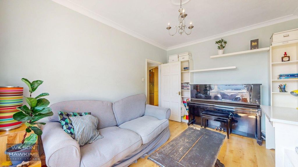 Property photo 3 of 16 45 Roxeth Hill - 7Kgzkcwjc2Ufmwefcgbu.Jpg