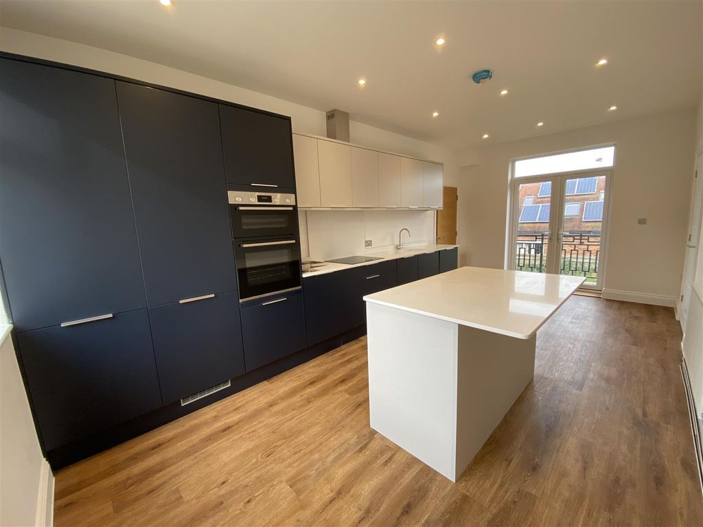 Property photo 2 of 13 Img_3896.Jpeg