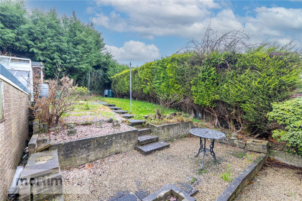 Property photo 3 of 21 Garden