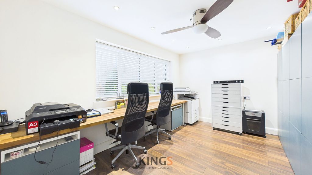 Additional image 50 of 5 bed detached house for saleUpland Drive, Brookmans Park AL9