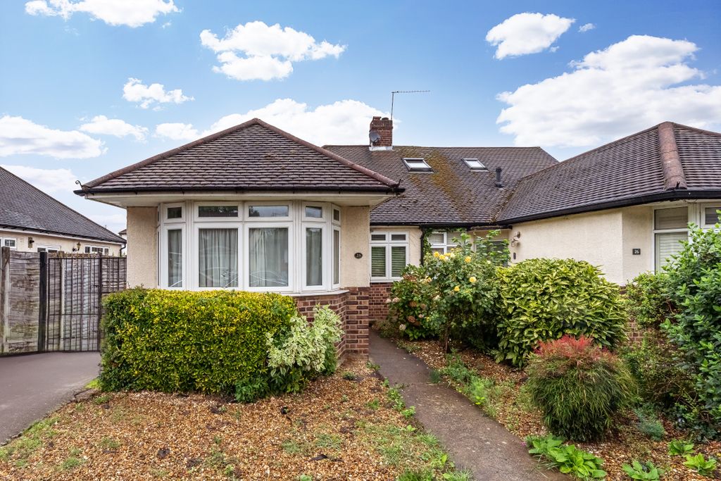 Property photo 1 of 14 28, Lime Grove, Twickenham, Greater London Tw1 1El