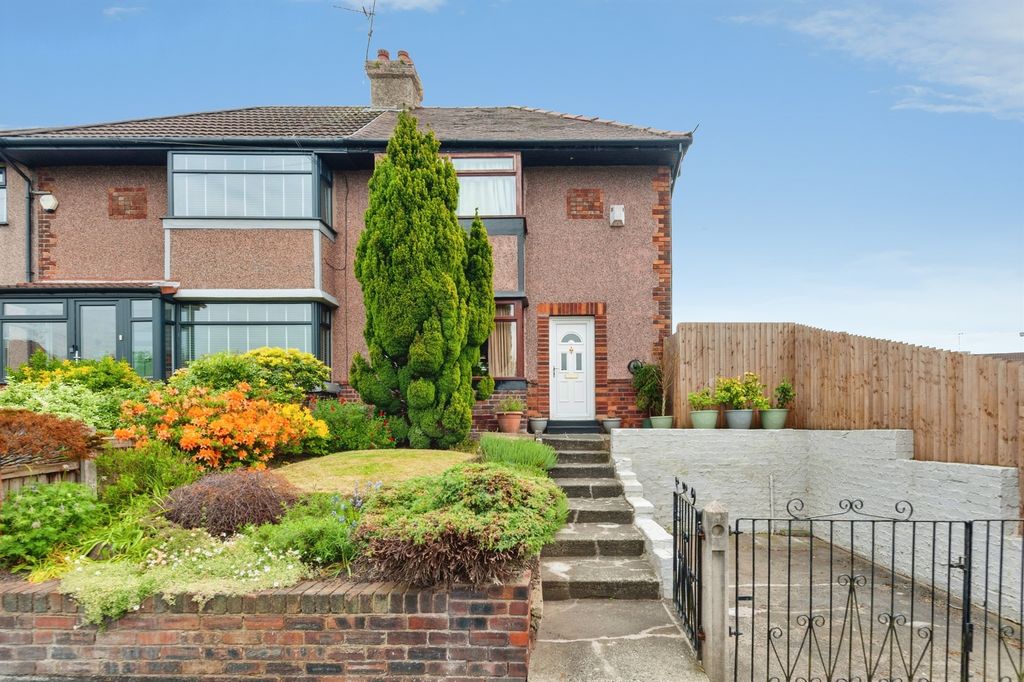 Property photo 1 of 18