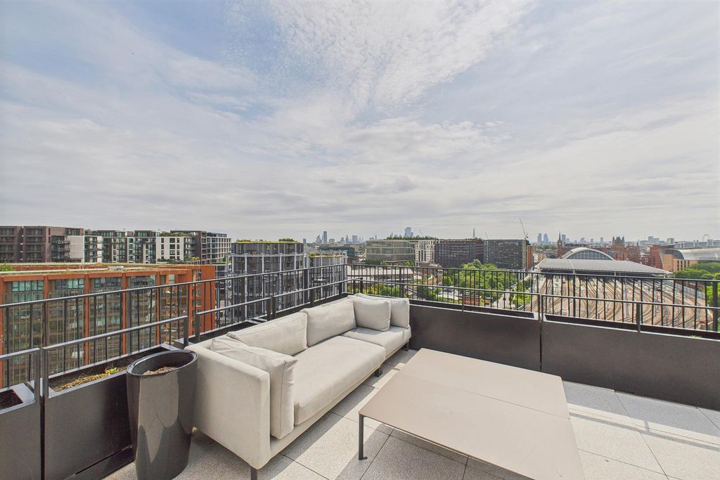 Property photo 2 of 29 Terrace 2.Jpg