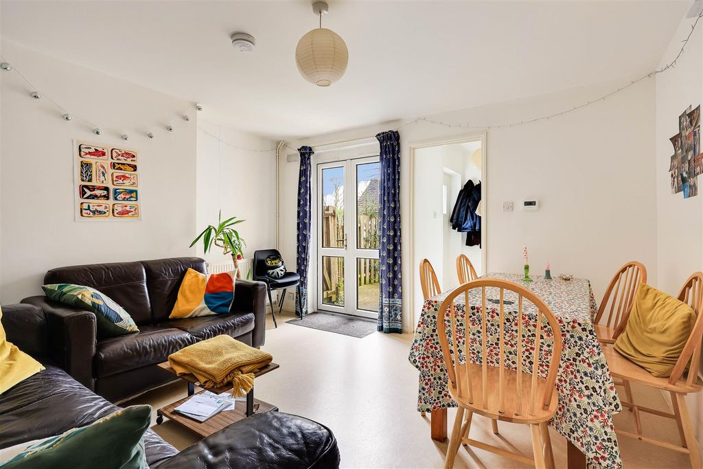 Property photo 2 of 29 Img (6).Jpg