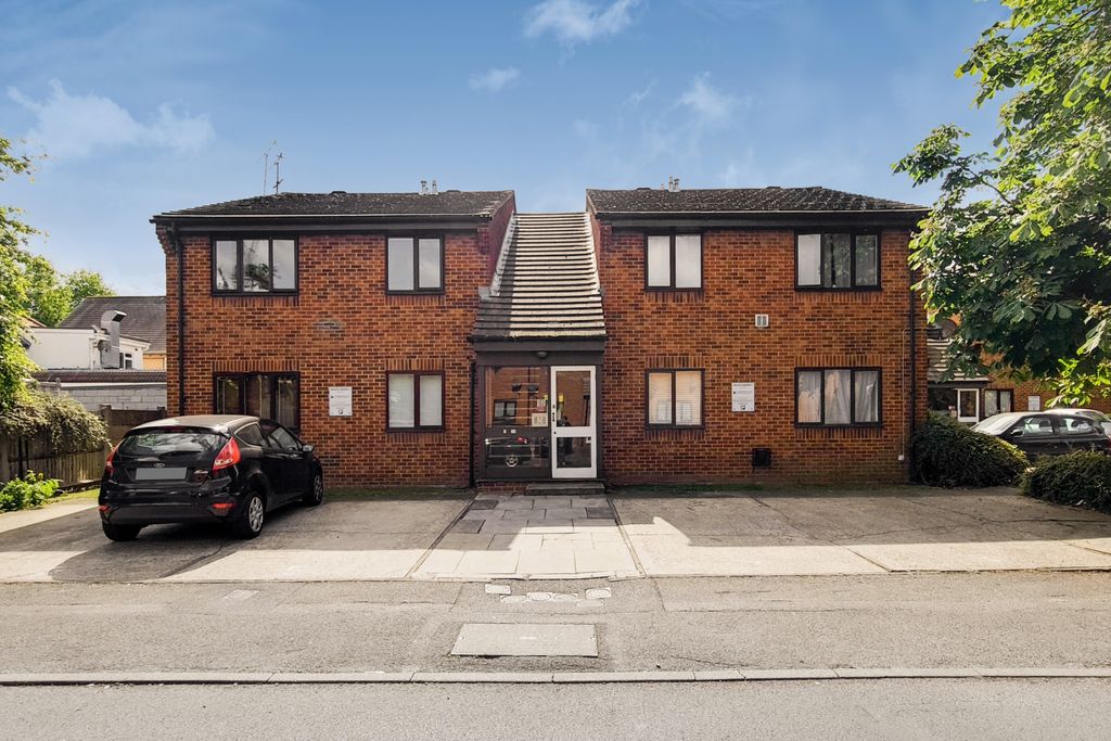 Property photo 1 of 10