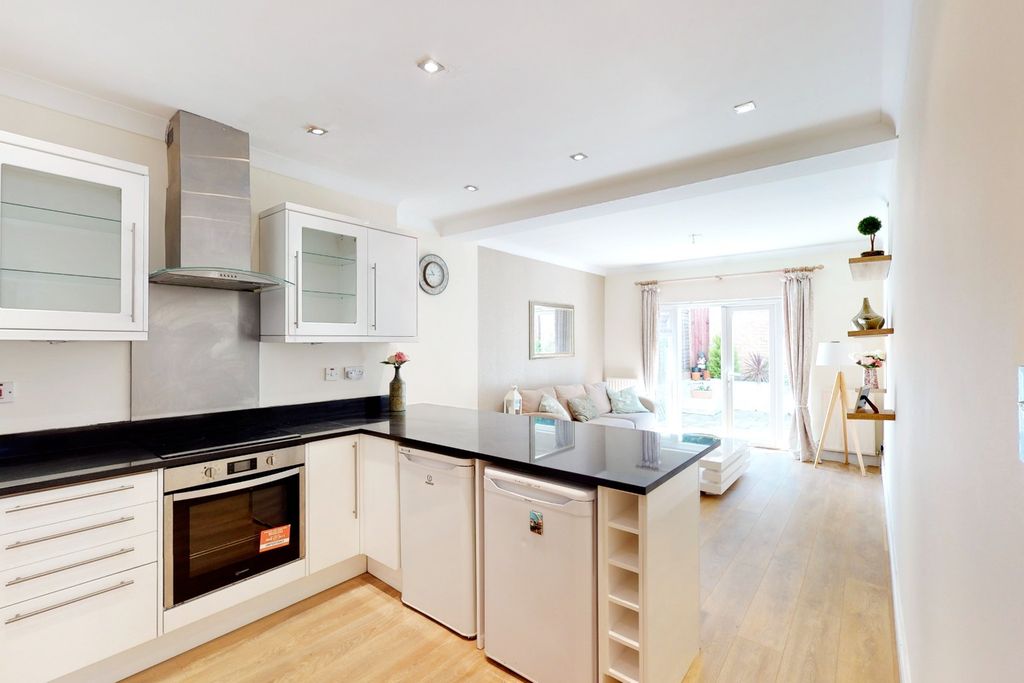 Property photo 1 of 9 5141300