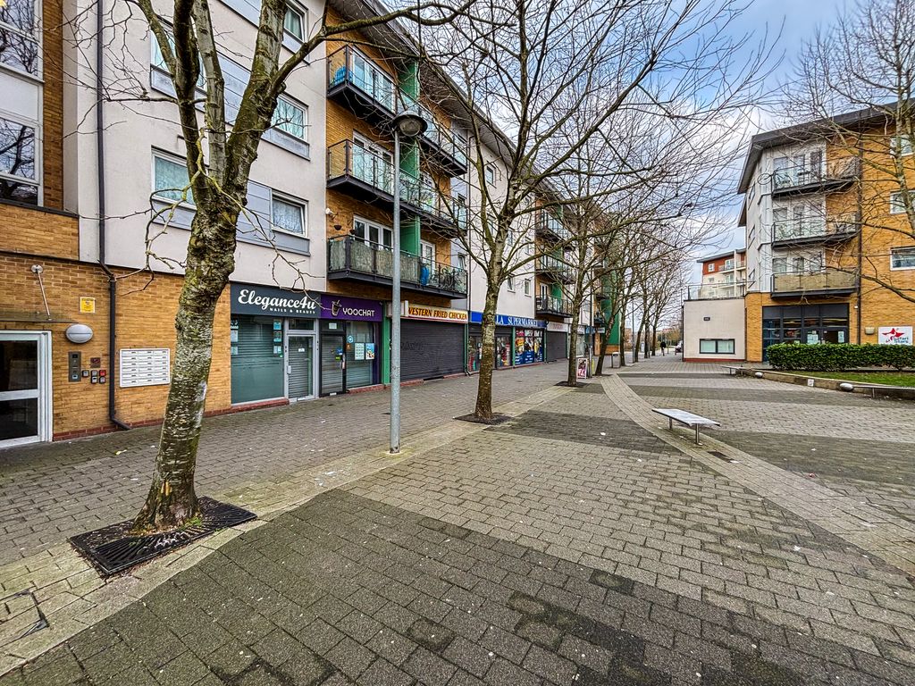Property photo 2 of 4 Street View