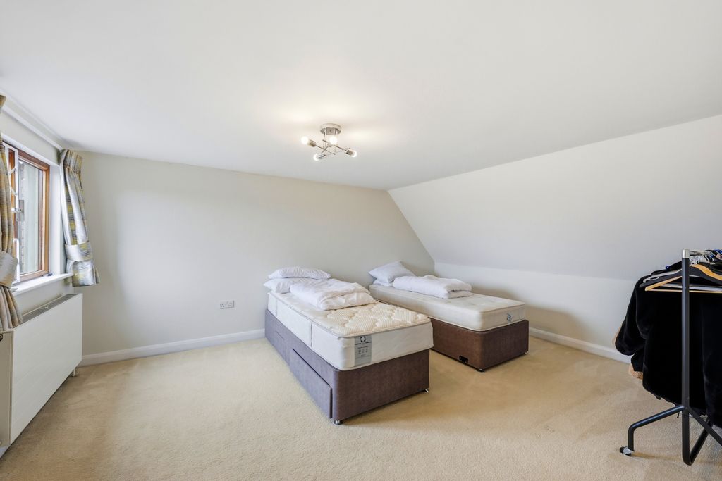 Additional image 40 of 7 bed semi-detached house for saleBroom Lane, Salford M7