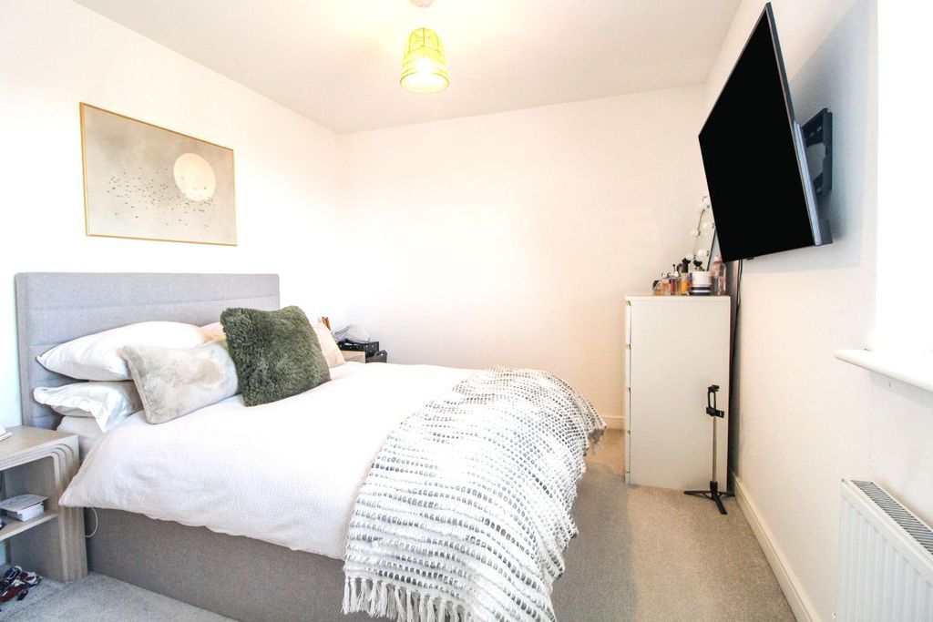 Additional image 10 of 1 bed flat for saleFlat, Beauvais Avenue, Shortstown MK42