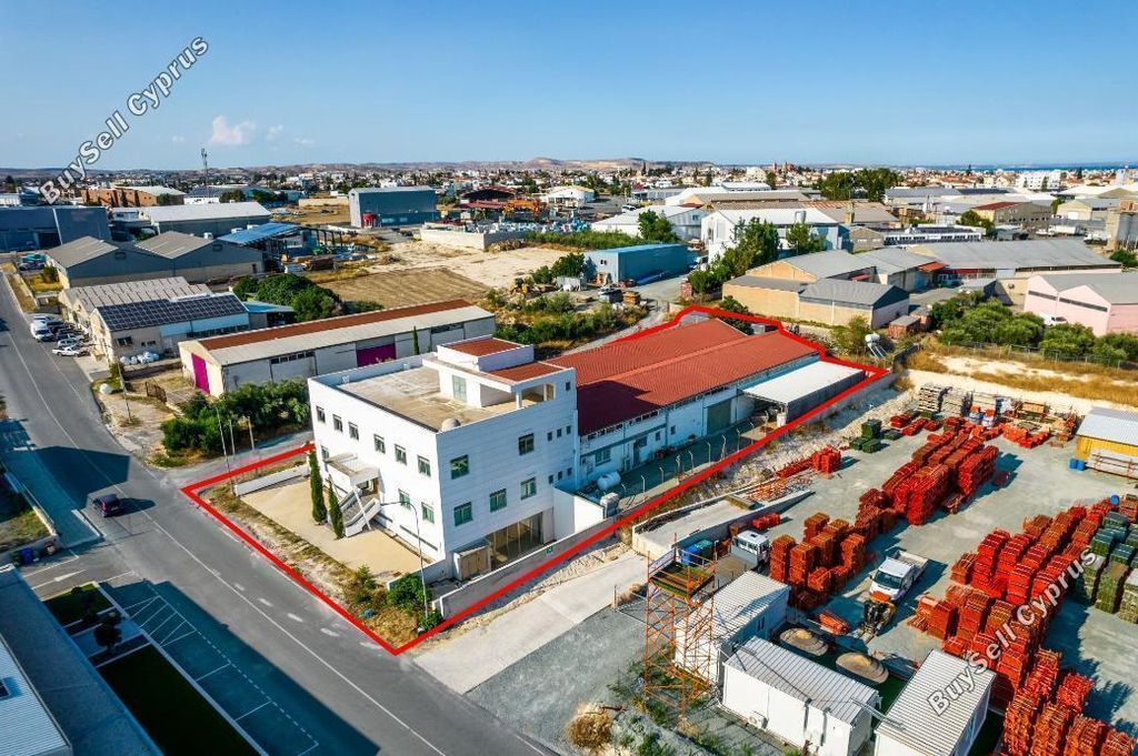 Property photo 2 of 5