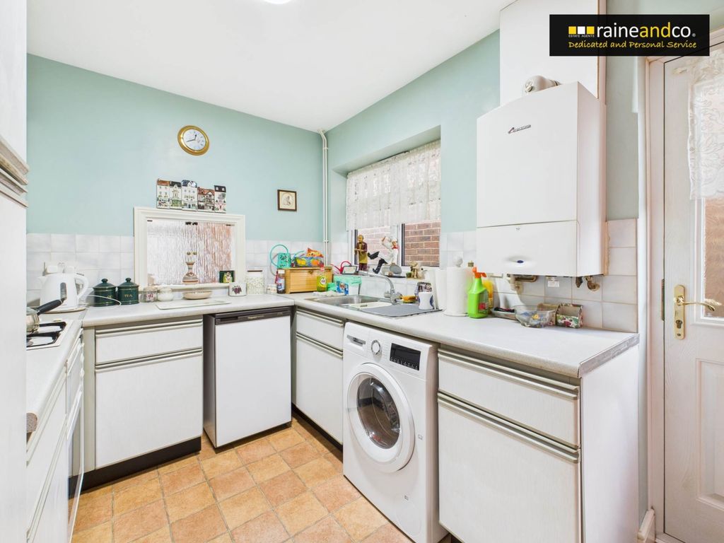 Property photo 3 of 15