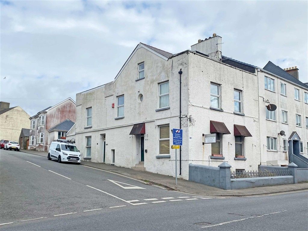 Property photo 3 of 5