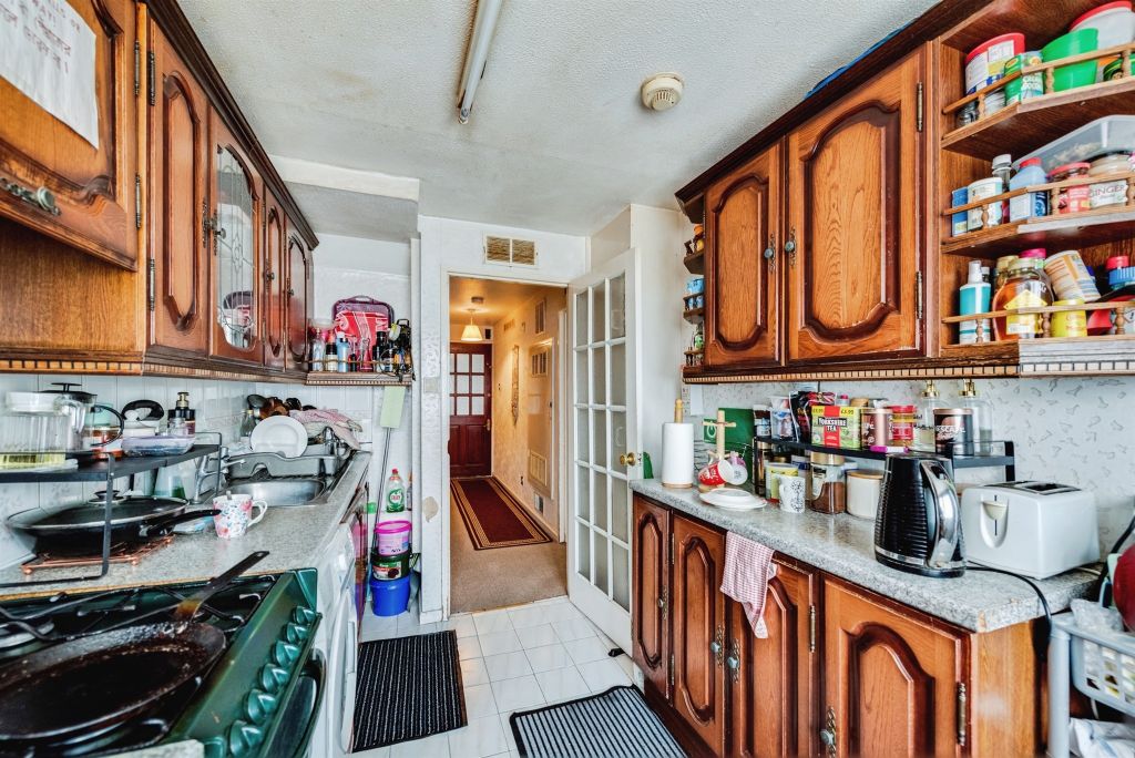 Property photo 3 of 15