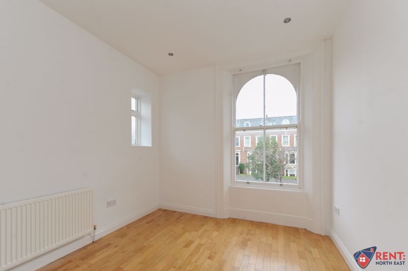 Property photo 2 of 8 Photo 7