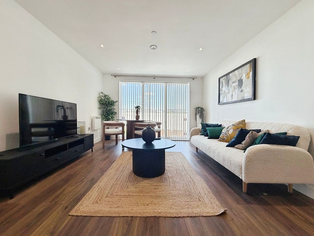 Property photo 2 of 14 Pbox-Img.Jpg