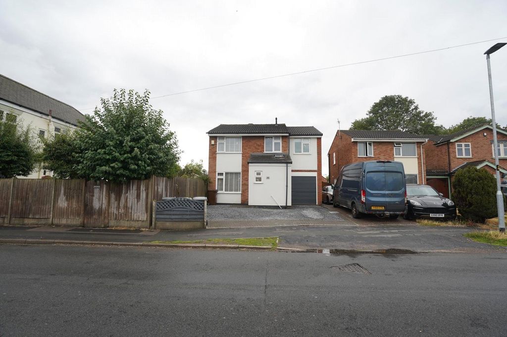 Property photo 1 of 28 Picture No. 29