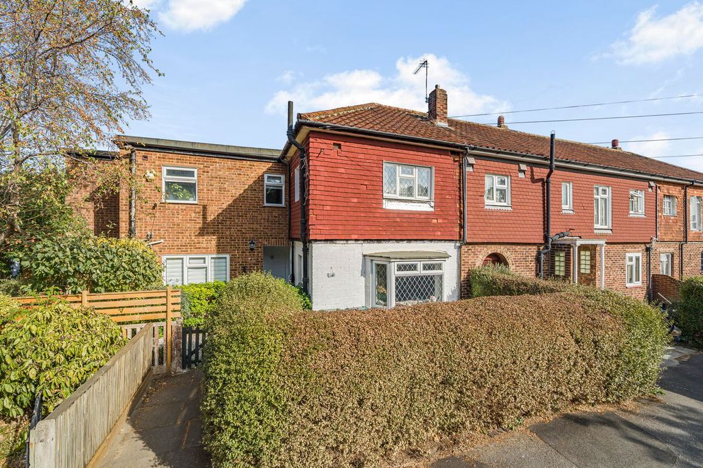 Property photo 1 of 11