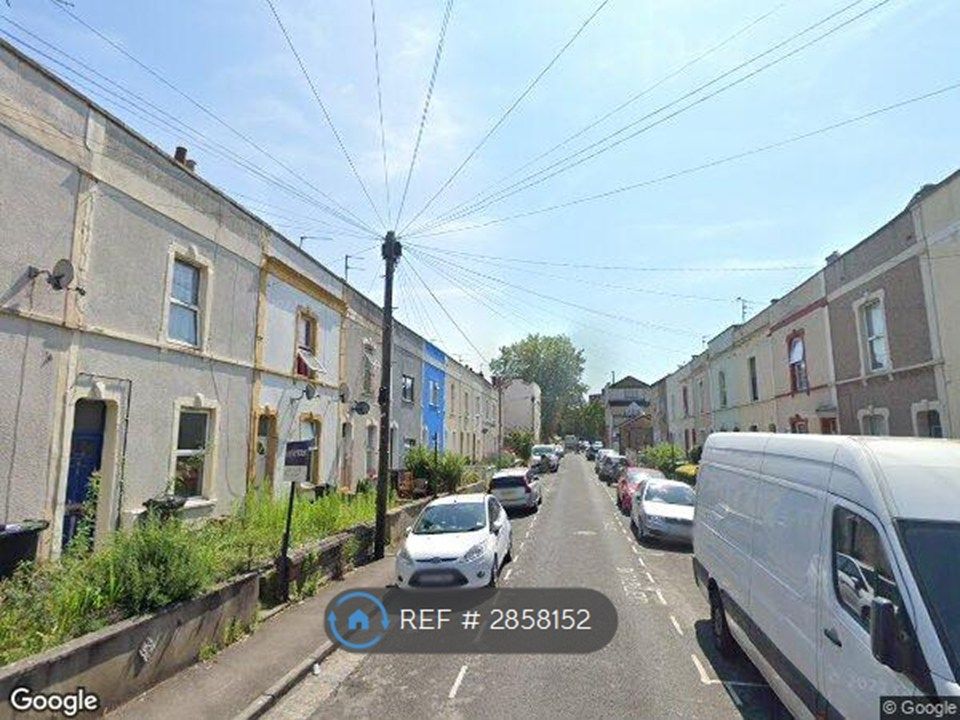 Property photo 2 of 11