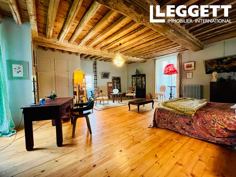 Property photo 3 of 10