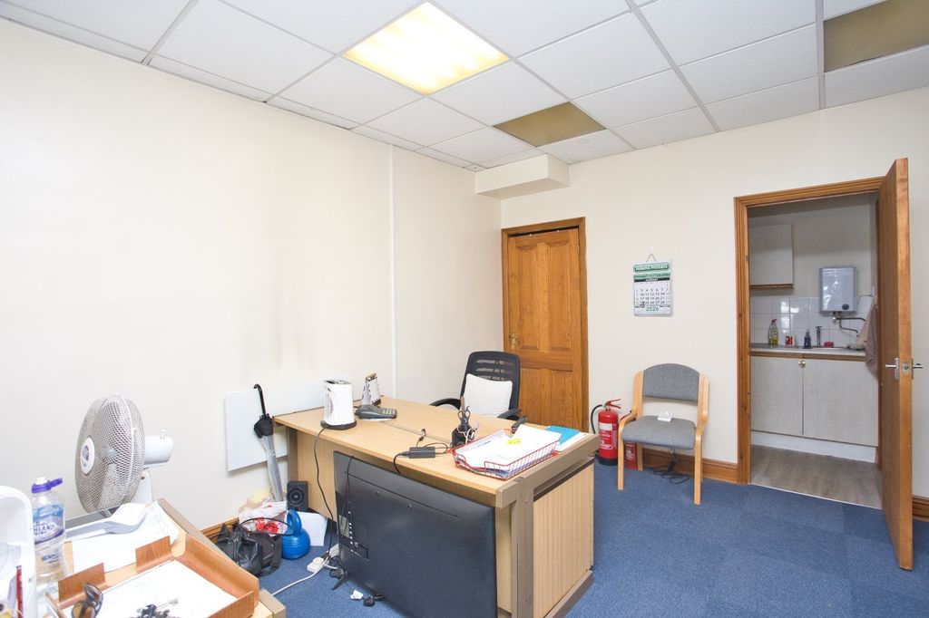 Property photo 3 of 10 Picture No. 02