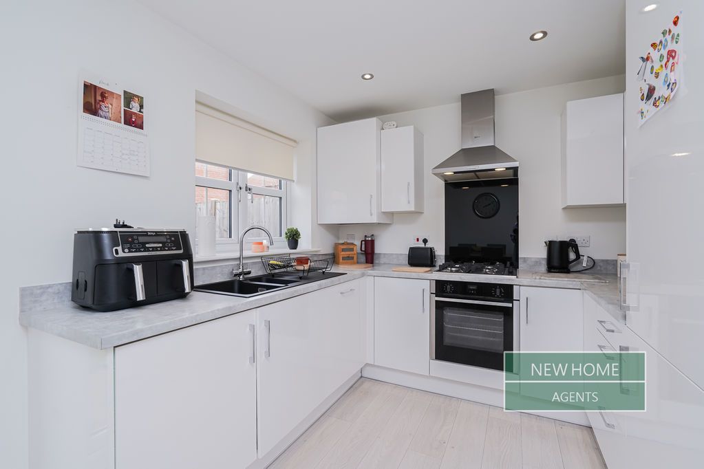 Property photo 3 of 21 Photo 8