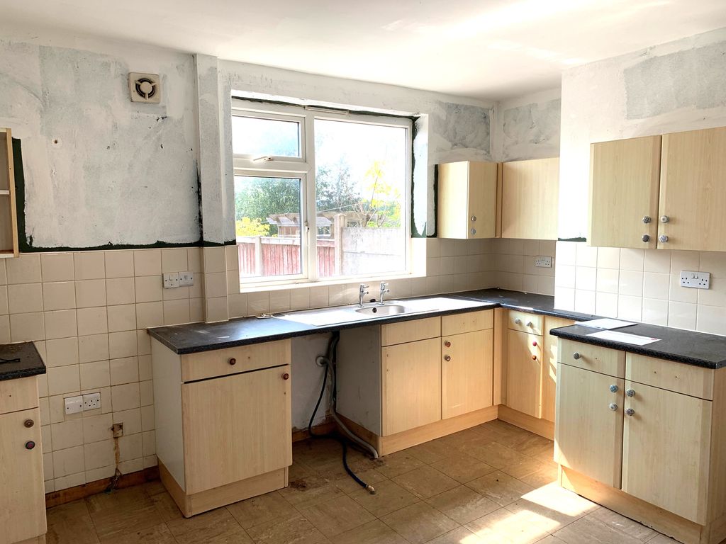 Property photo 3 of 11 Ash7