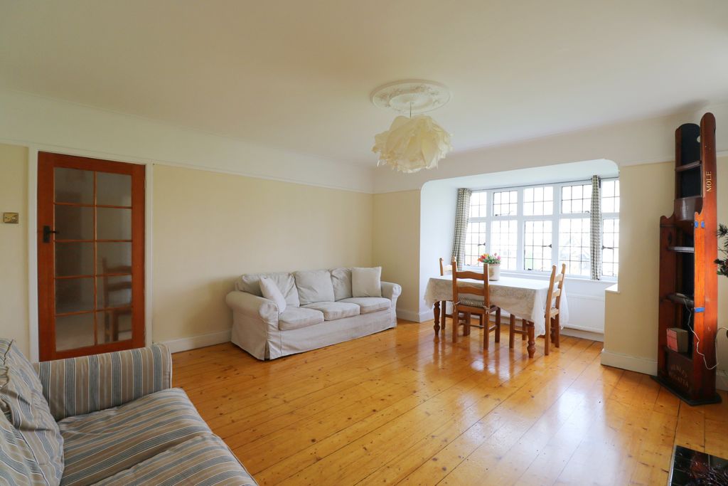 Property photo 2 of 15