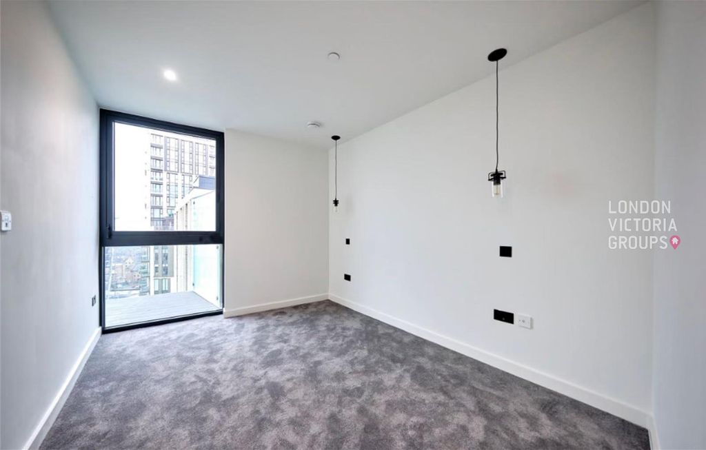 Property photo 3 of 5 1-2189.Jpg