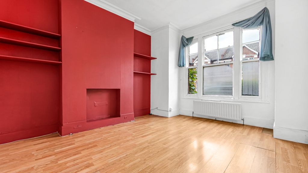 Property photo 2 of 7