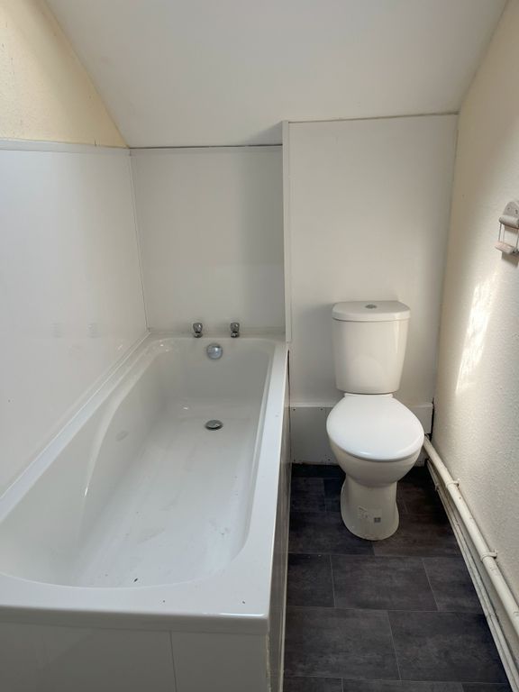 Property photo 3 of 4