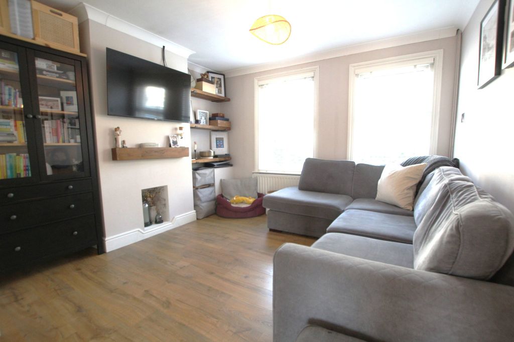 Property photo 2 of 19