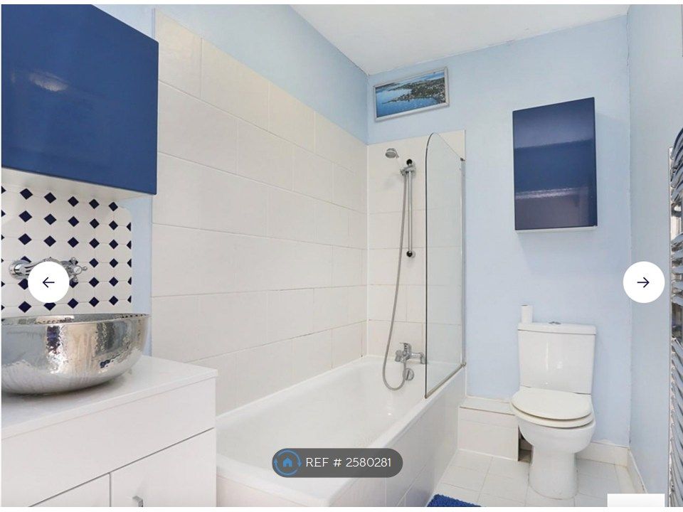 Property photo 3 of 12 Bathroom