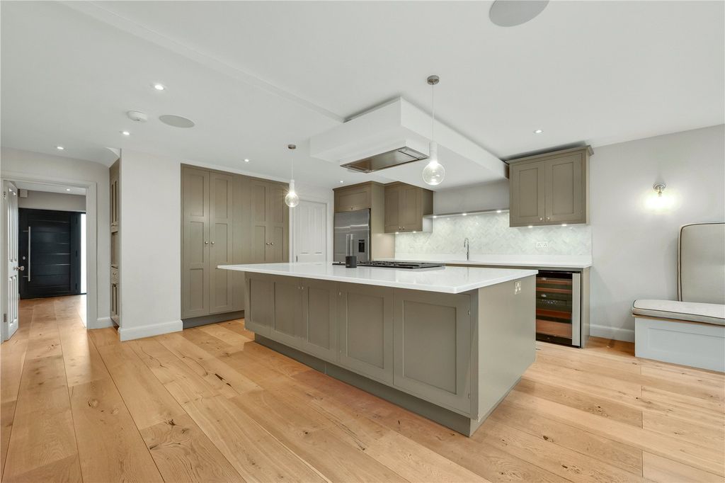 Property photo 2 of 13 Picture No. 42