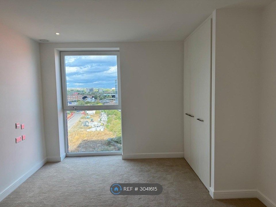 Property photo 3 of 4