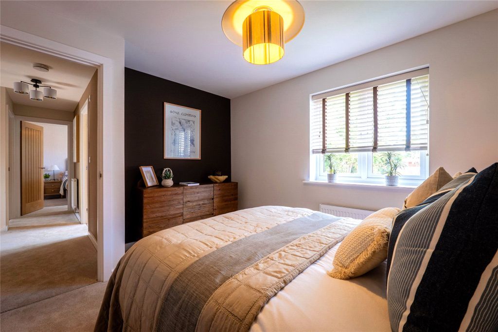 Property photo 2 of 19 Picture No. 13