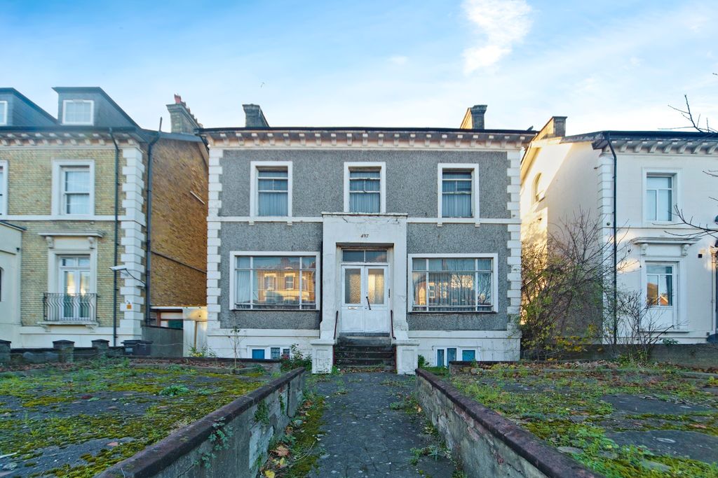Property photo 1 of 17 Photography