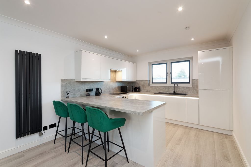 Property photo 1 of 13 Primary Property Image