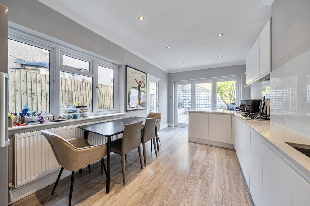 Property photo 1 of 16 Kitchen