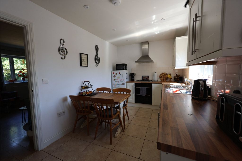 Property photo 3 of 22 Picture No. 33