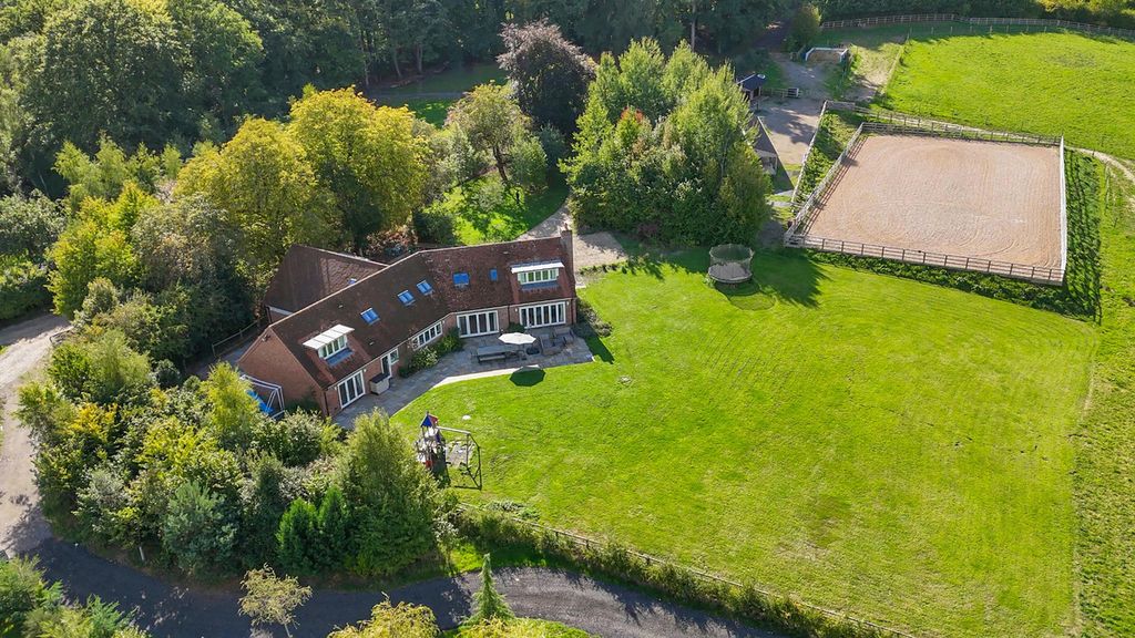 Property photo 1 of 30