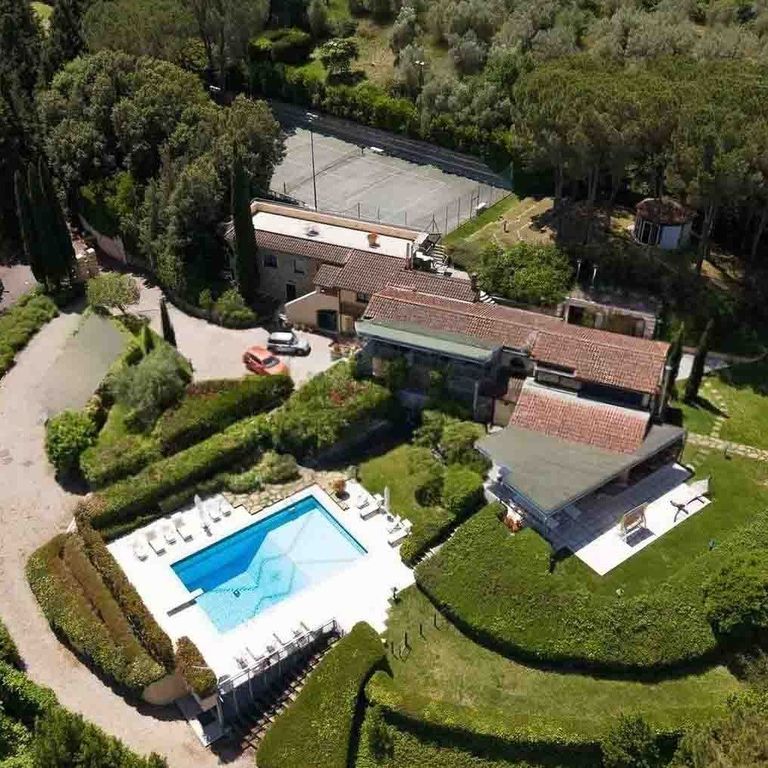 Property photo 1 of 20 Charming Villa In Arezzo, Tuscany
