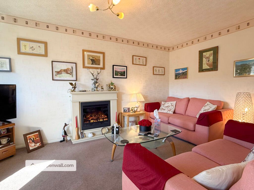 Property photo 3 of 20