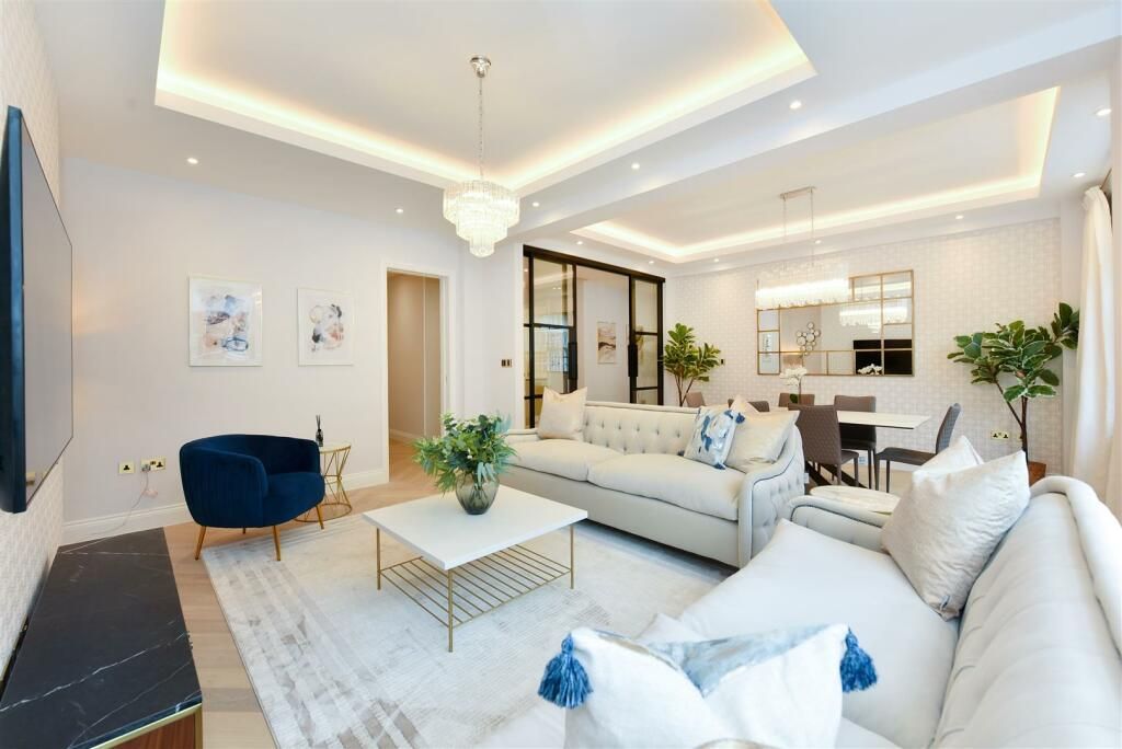 Property photo 1 of 3