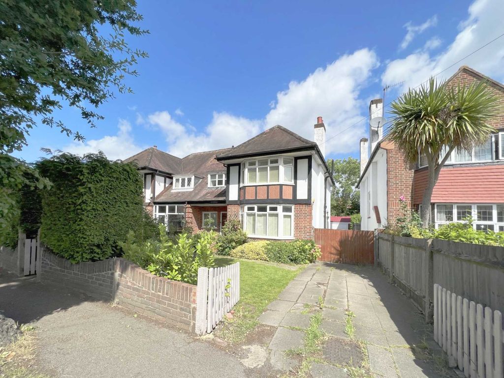Property photo 1 of 13