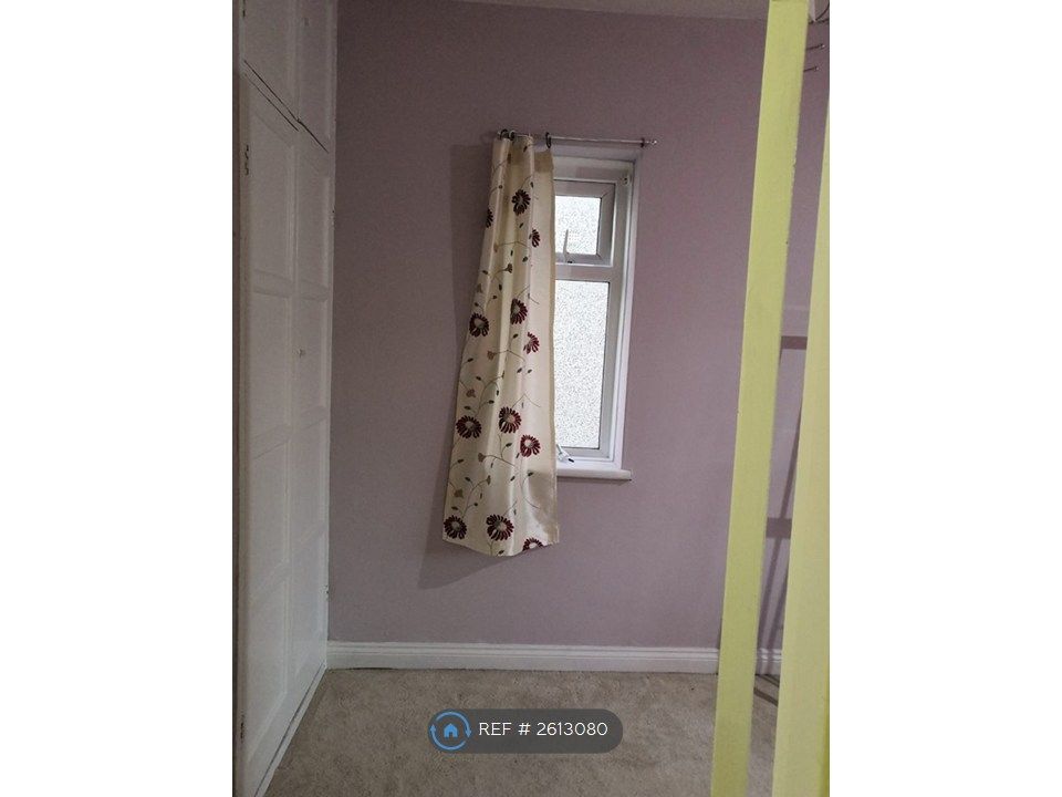 Property photo 2 of 3