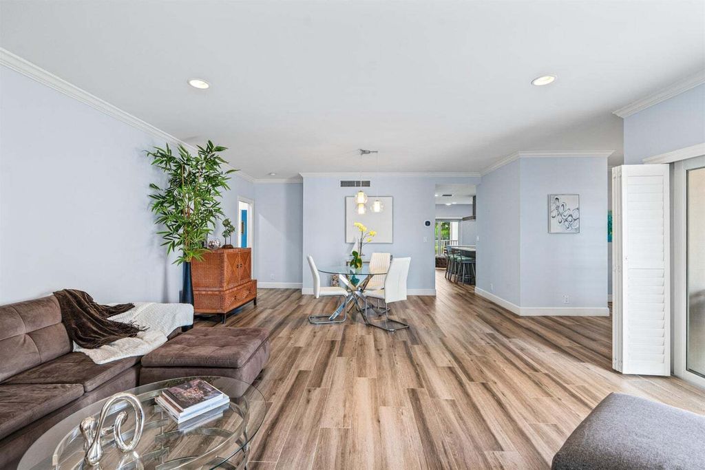 Property photo 3 of 10 <Alttext/>