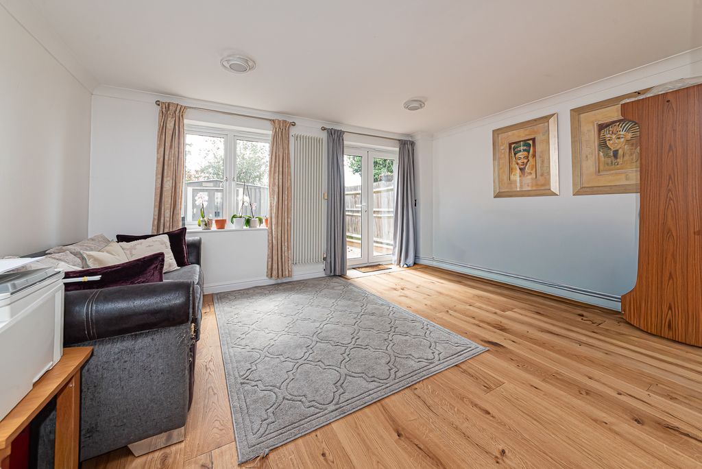 Property photo 2 of 16 Living Room