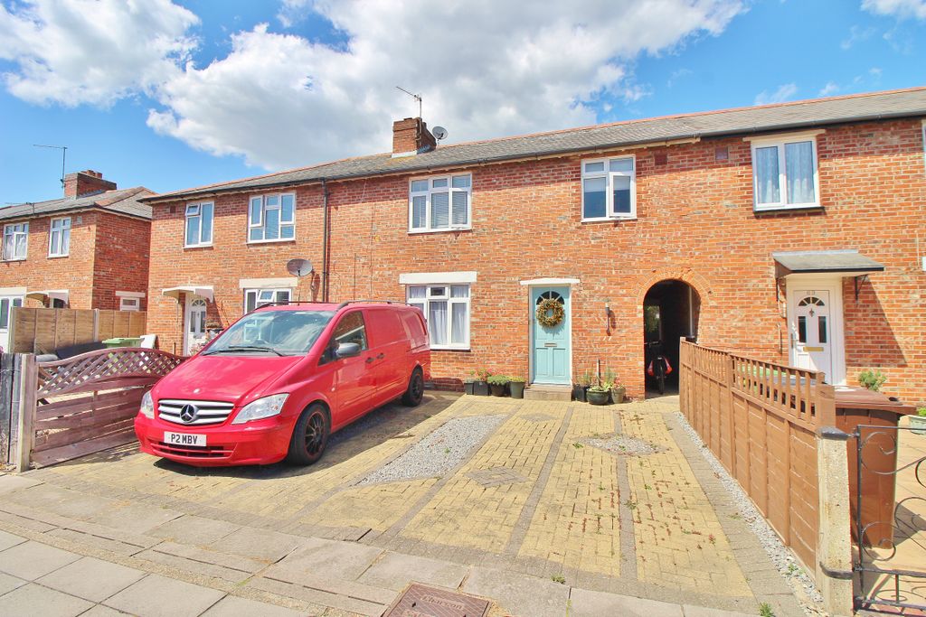 Property photo 1 of 17