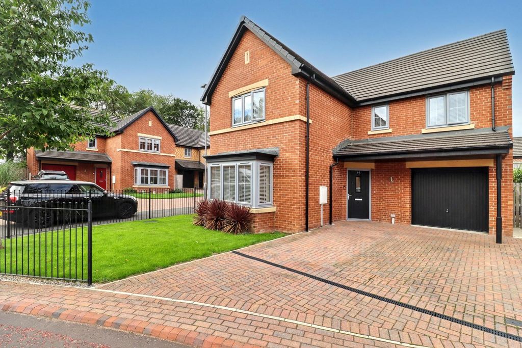 Property photo 1 of 30