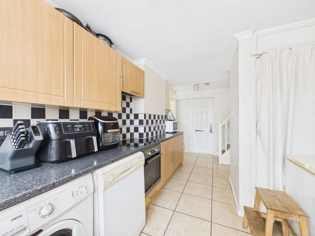 Property photo 2 of 16